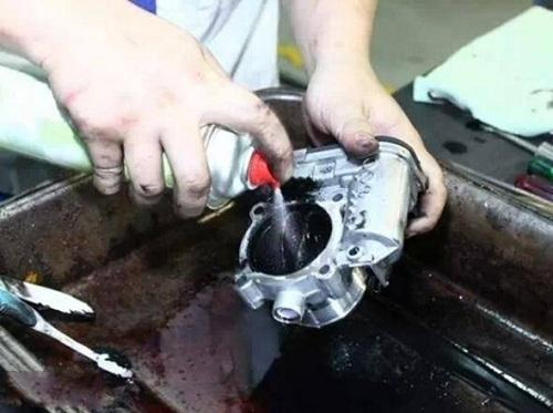 汽车内部积碳如何处置?